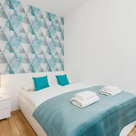 Rakowicka Modern With Bathtub By Renters Διαμέρισμα