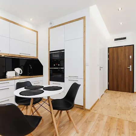Rakowicka Modern With Bathtub By Renters * Krakow