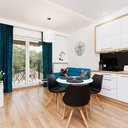 Rakowicka Modern With Bathtub By Renters * Krasków