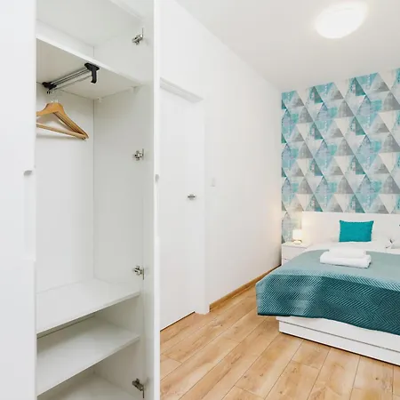 Rakowicka Modern With Bathtub By Renters * Krakow